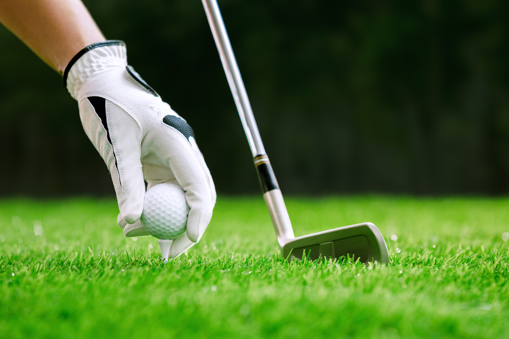 putting ball on tee