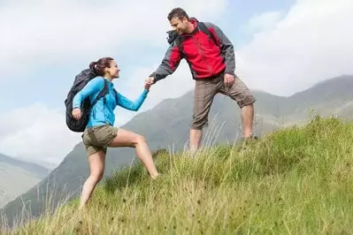 couple hiking in the Smoky Mountains