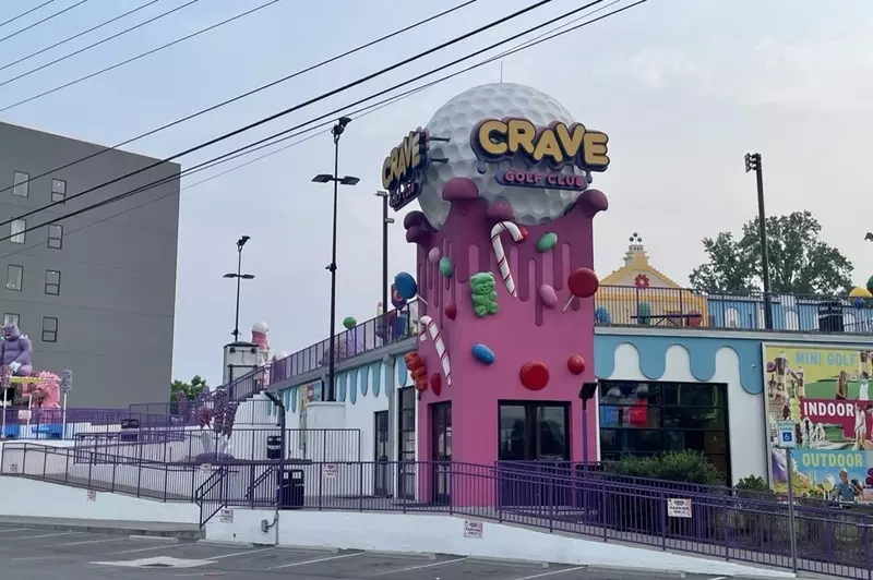 Crave Golf Club in Pigeon Forge (1)