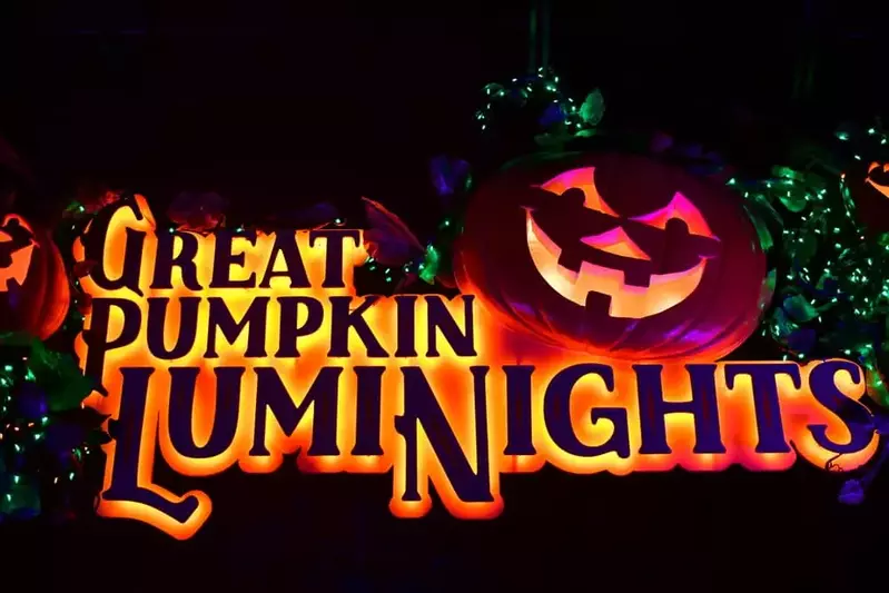 Great Pumpkin LumiNights sign at Dollywood