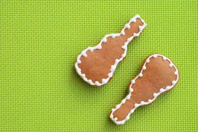 gingerbread cookies shaped like guitars