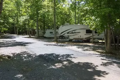 RV camping at Arrowcreek Gatlinburg campground