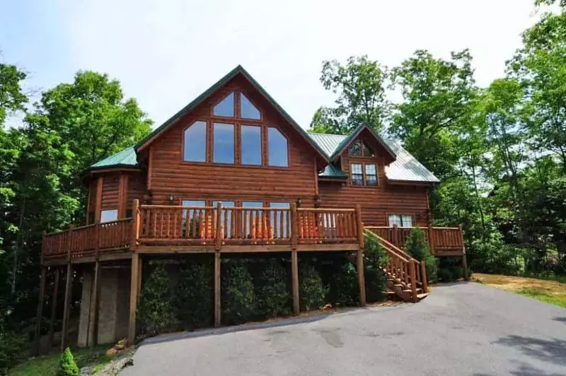 Outside of Gatlinburg cabin
