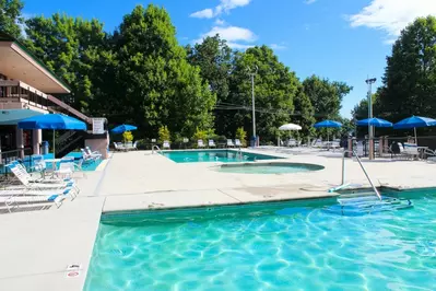 ACCESS TO CHALET VILLAGE SWIMMING POOLS (SUMMER ONLY)