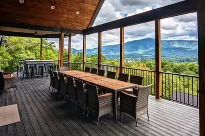 Sky Lodge @Teaberry Mountain