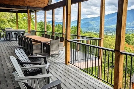 Sky Lodge @Teaberry Mountain