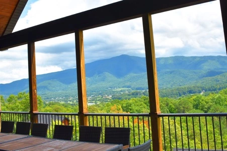 Sky Lodge @Teaberry Mountain