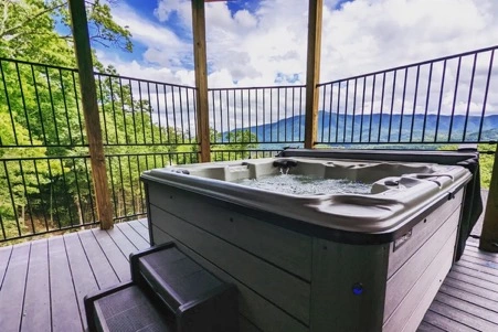 Sky Lodge @Teaberry Mountain