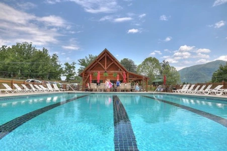 Sky Lodge @Teaberry Mountain