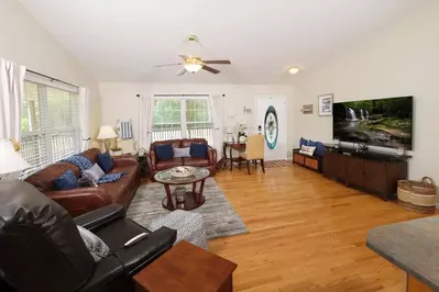 Birdsong Bungalow