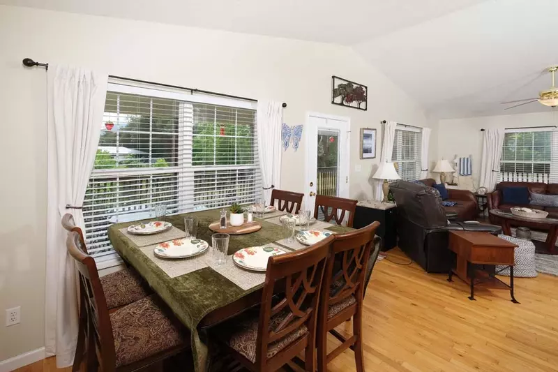Birdsong Bungalow