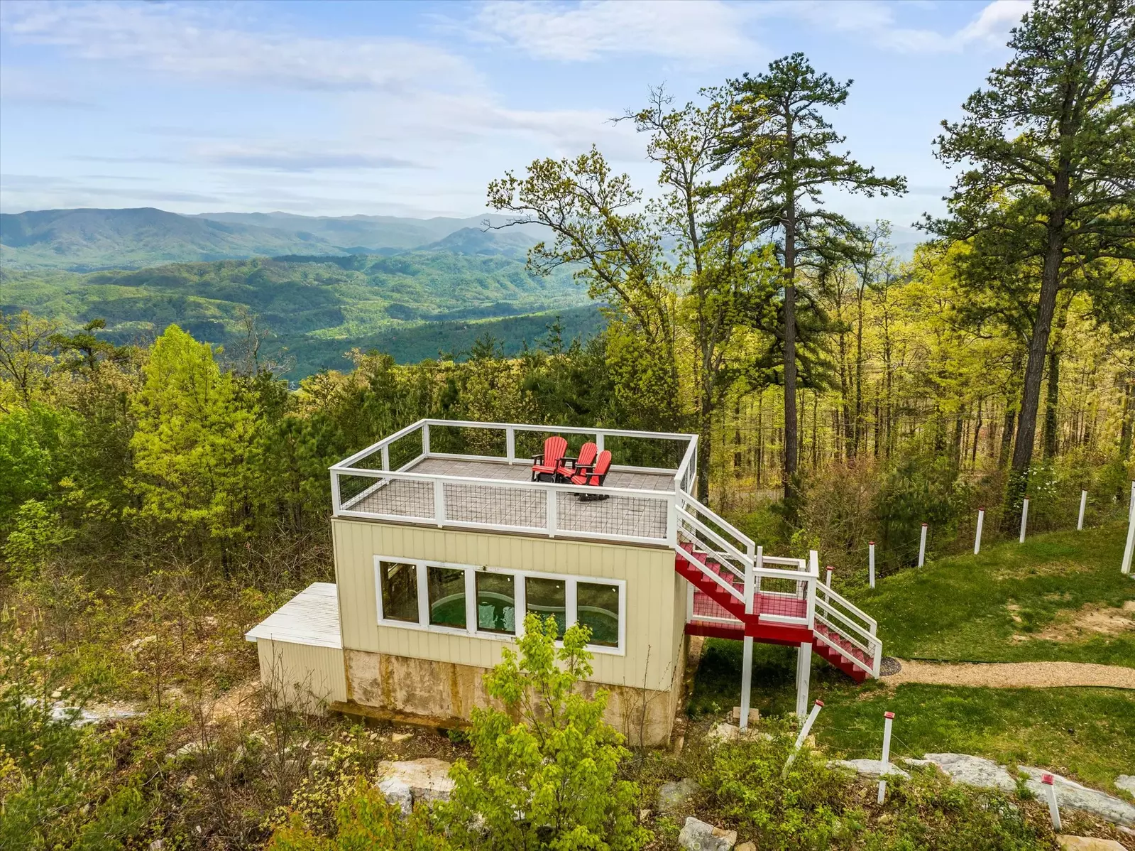 Cloud View Manor