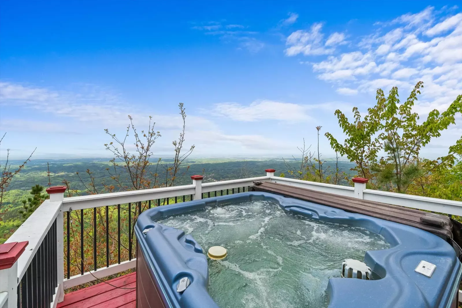 Cloud View Manor