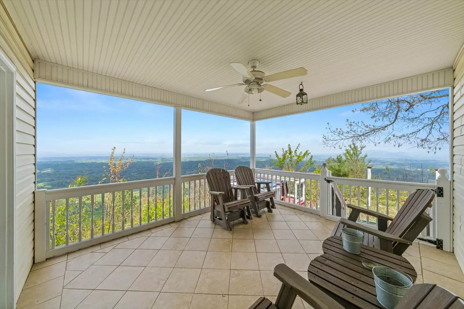 Cloud View Manor