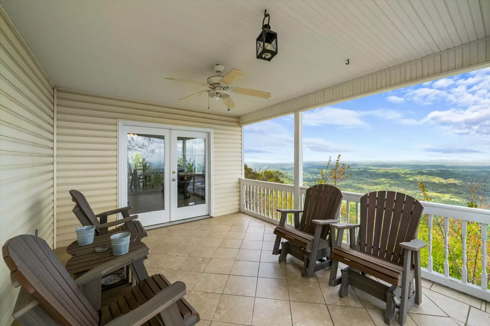 Cloud View Manor