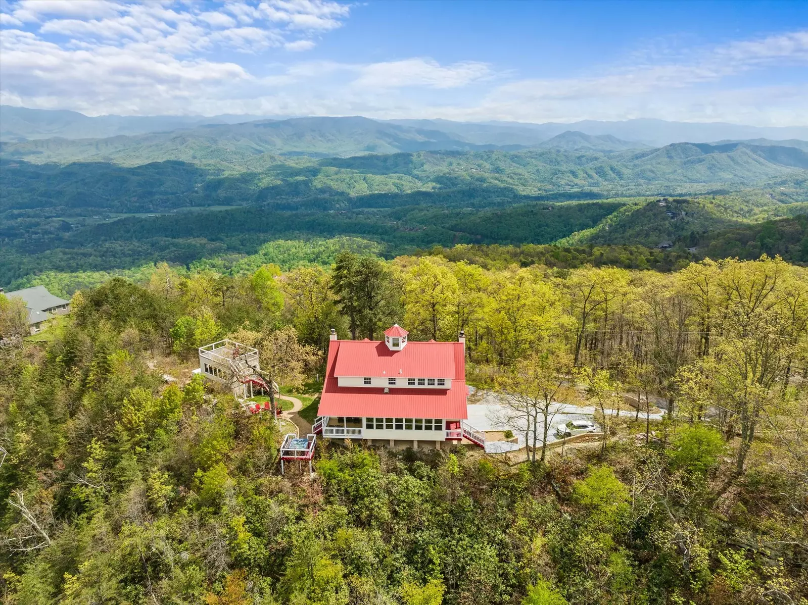 Cloud View Manor