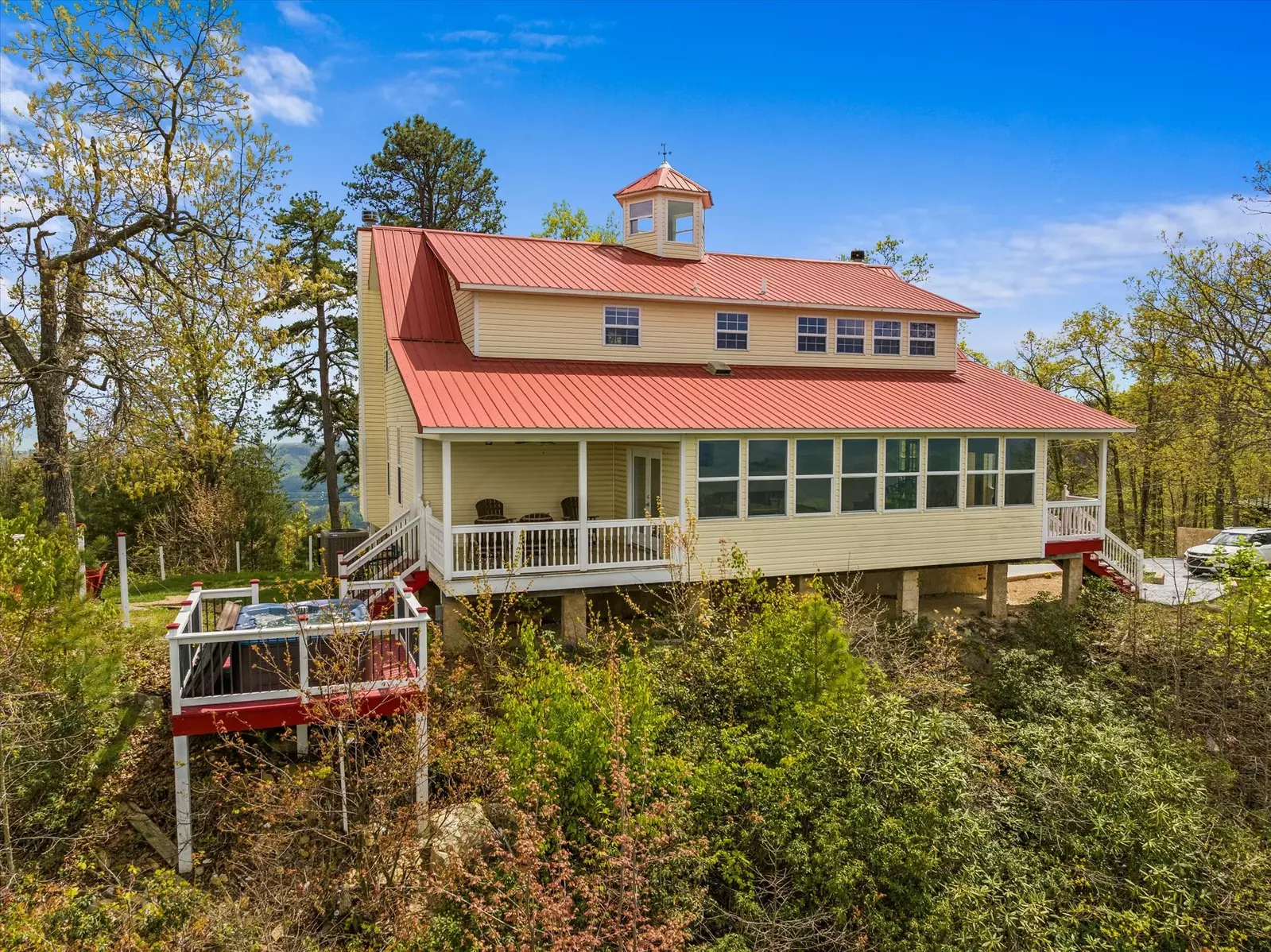 Cloud View Manor