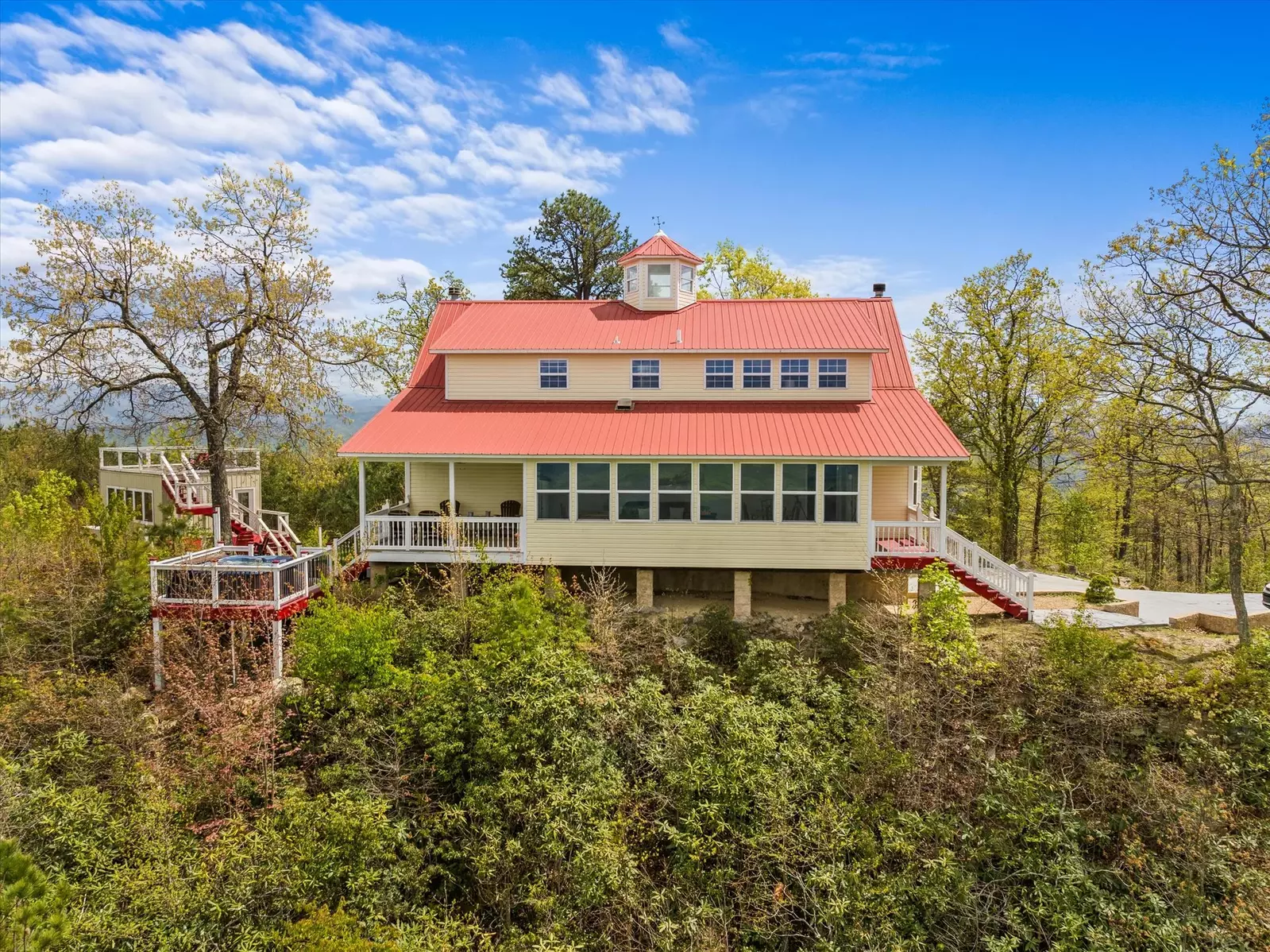 Cloud View Manor