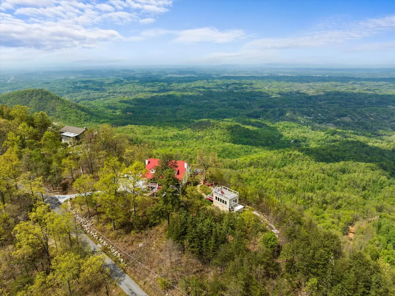 Cloud View Manor