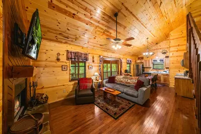 Dogwood Hideaway