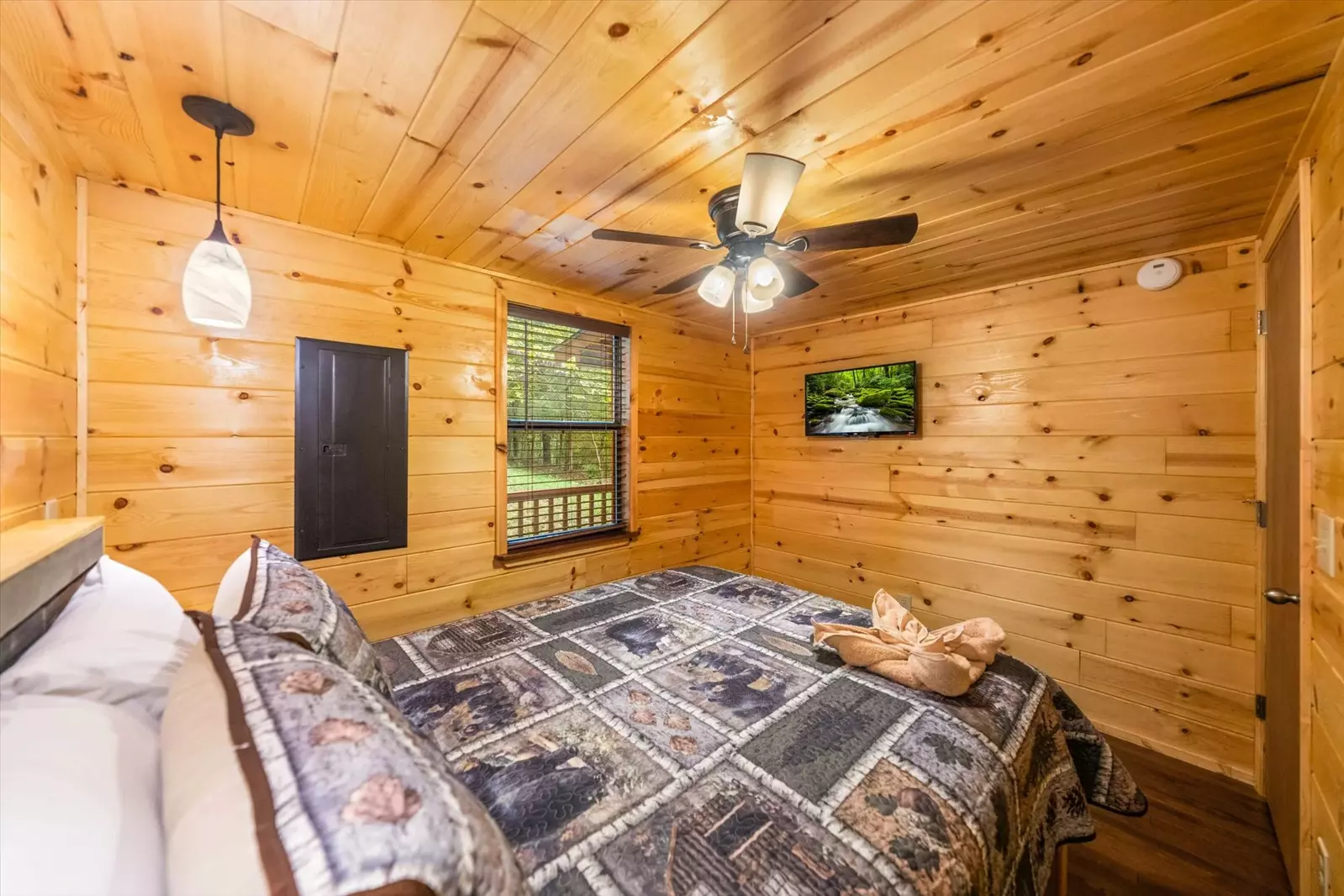 Dogwood Hideaway
