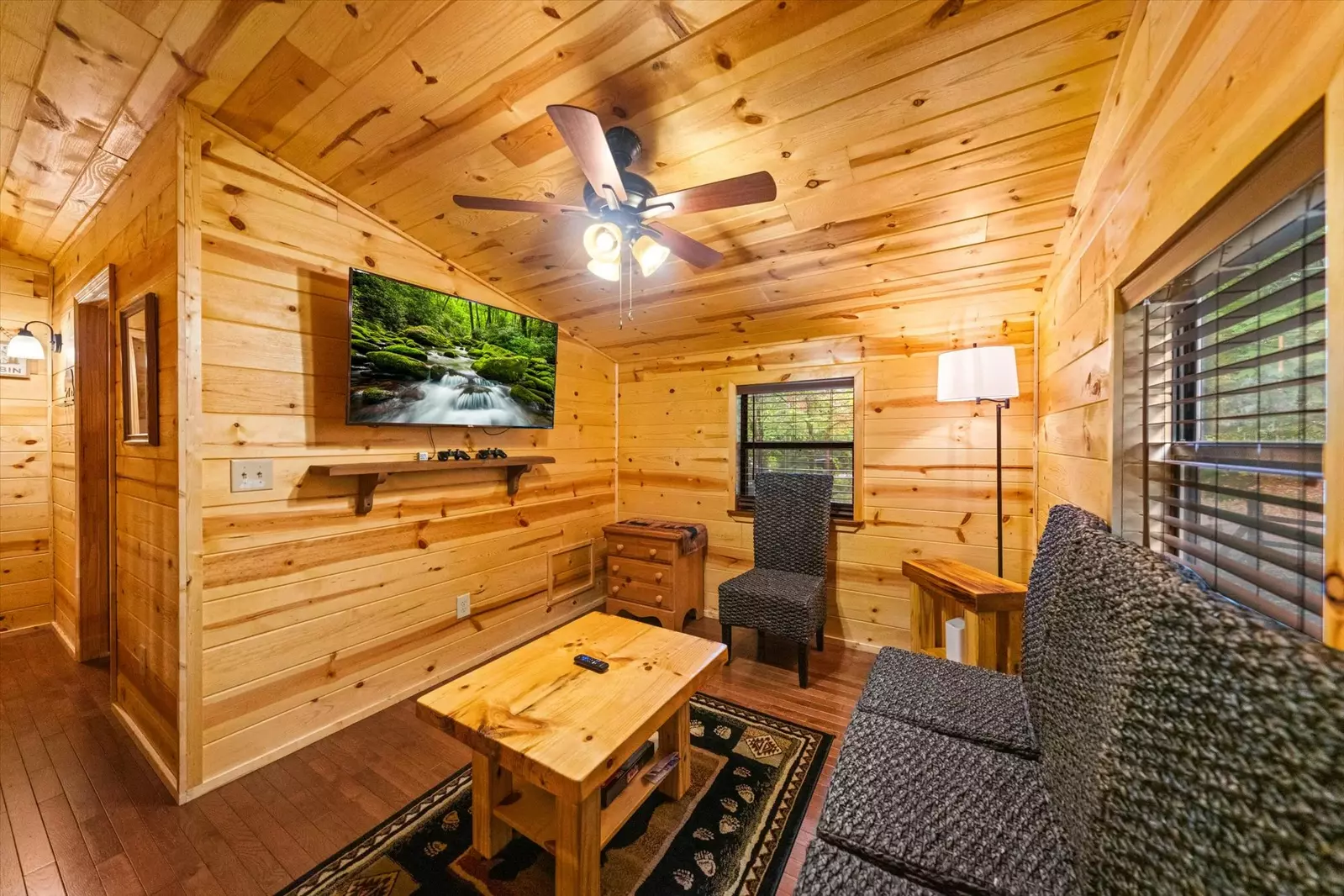 Dogwood Hideaway