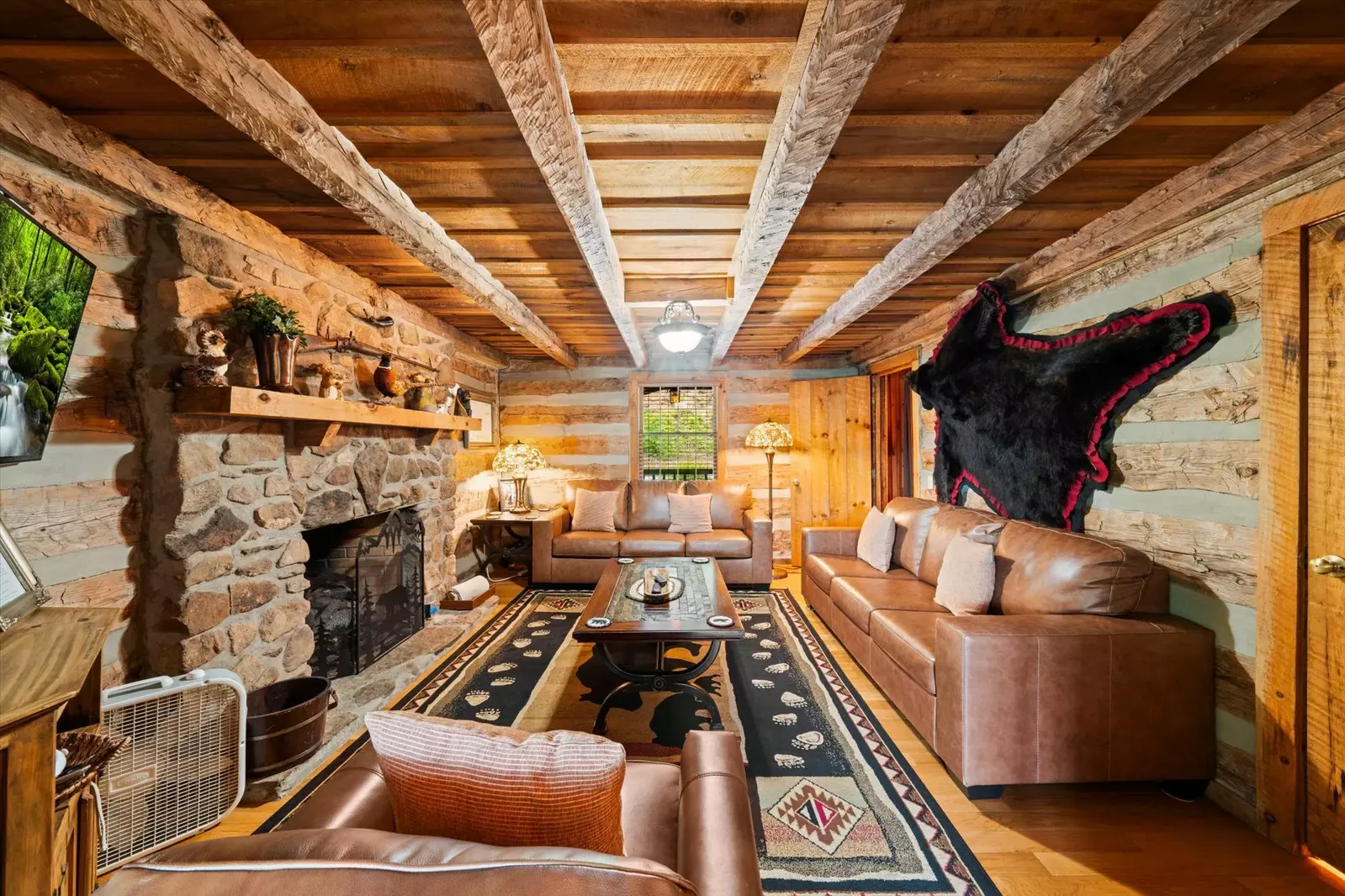 Huckleberry Inn