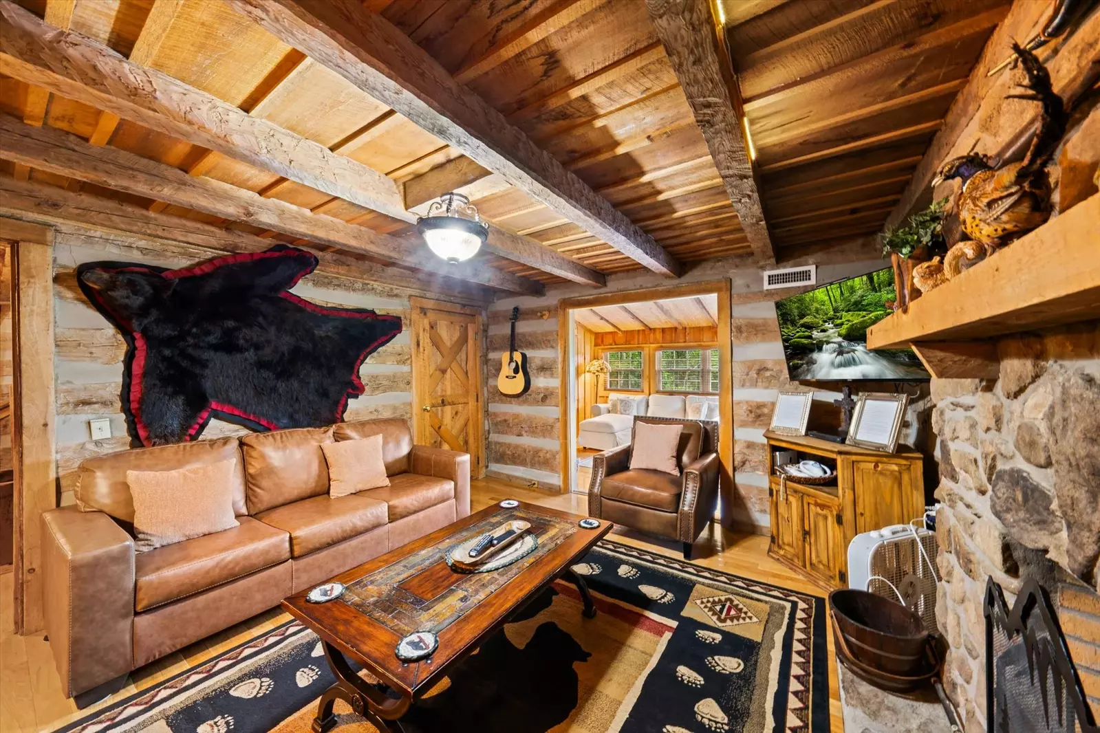 Huckleberry Inn
