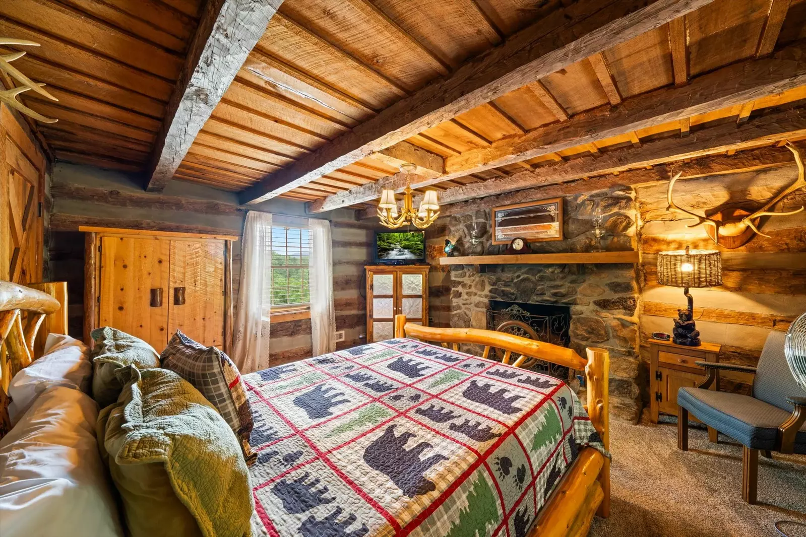 Huckleberry Inn