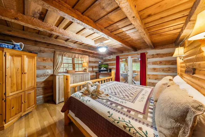 Huckleberry Inn