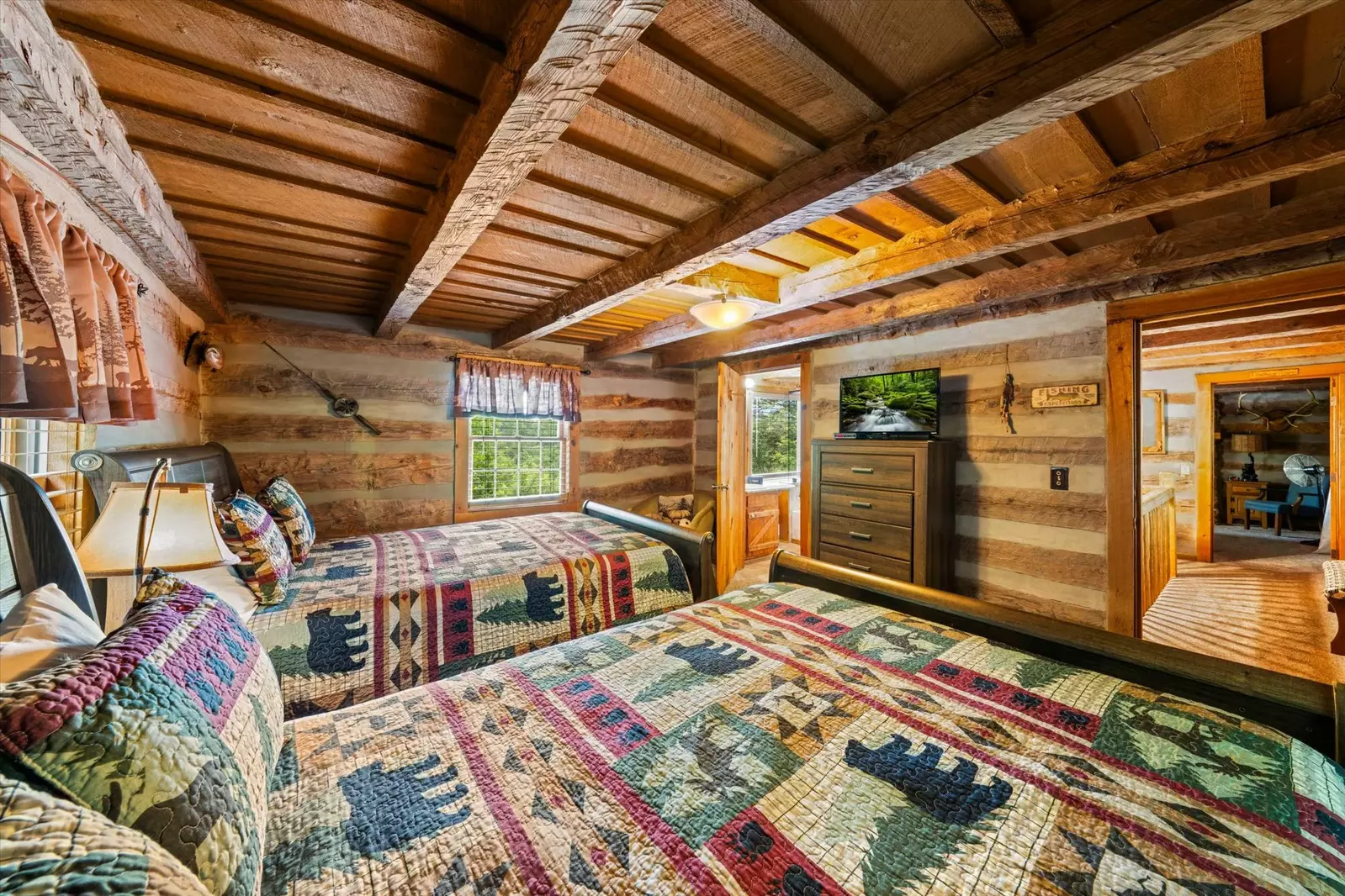 Huckleberry Inn