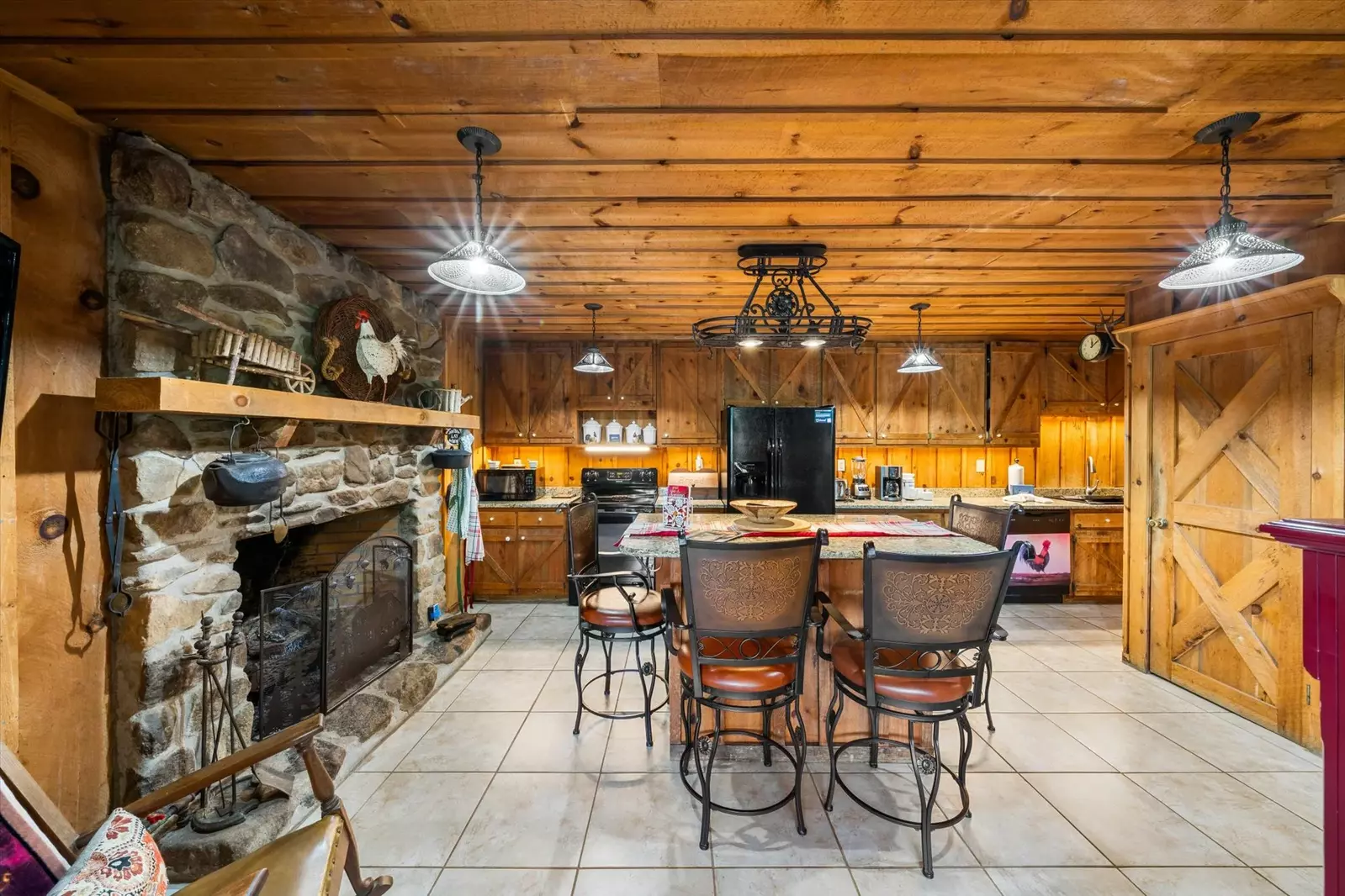 Huckleberry Inn