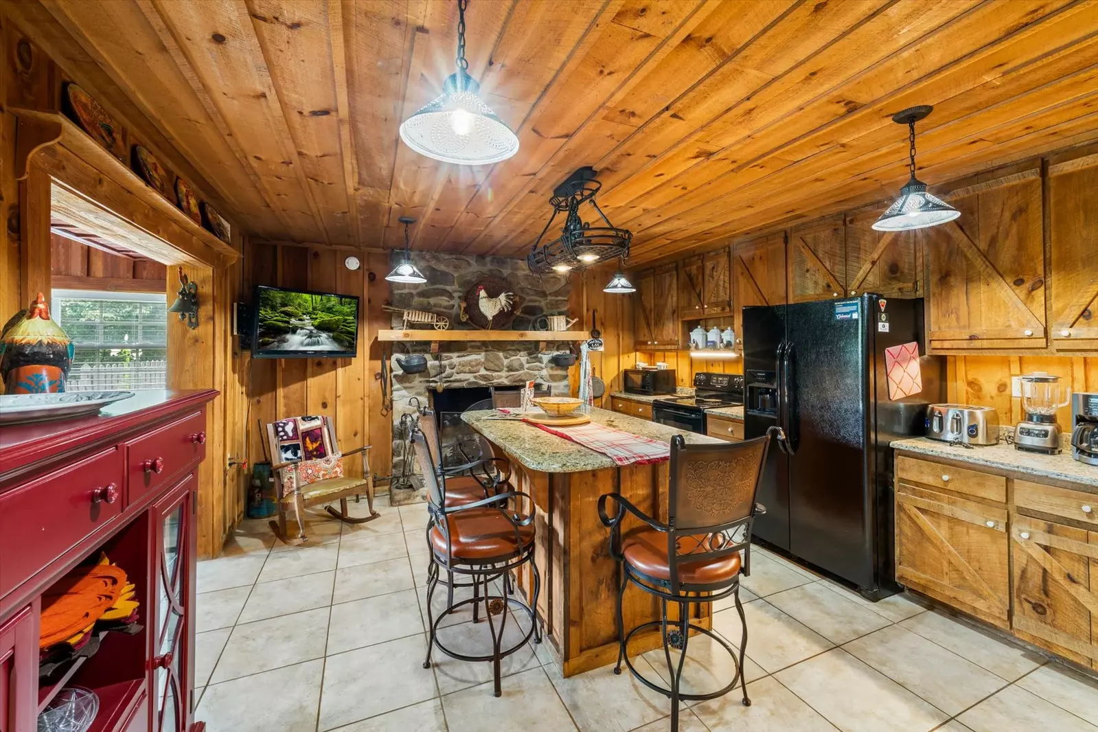 Huckleberry Inn
