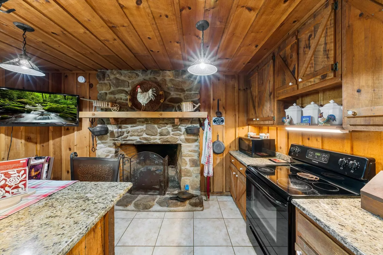 Huckleberry Inn