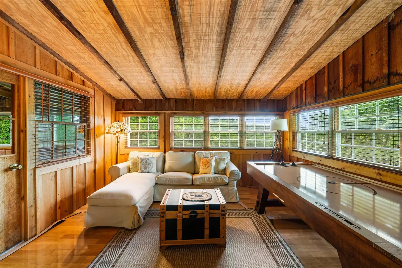 Huckleberry Inn