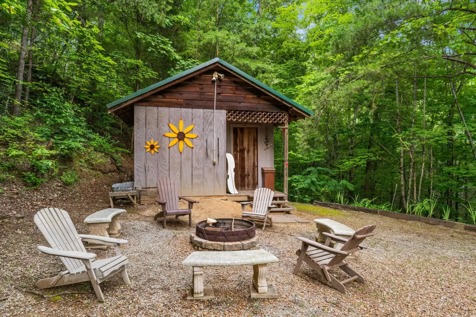 Huckleberry Inn
