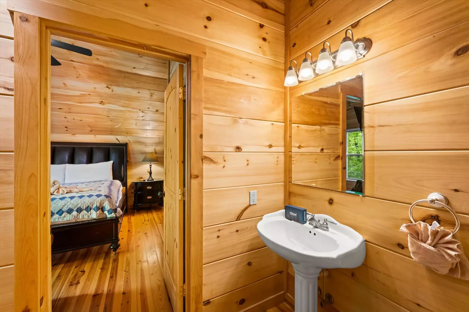 Keaton's Wild Animal Cabin