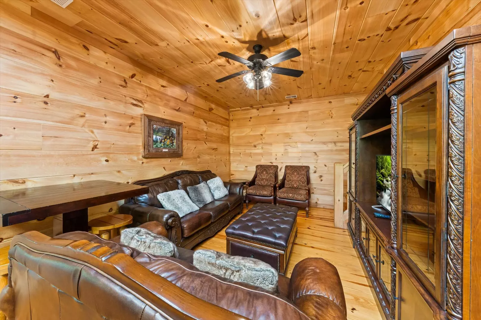Keaton's Wild Animal Cabin