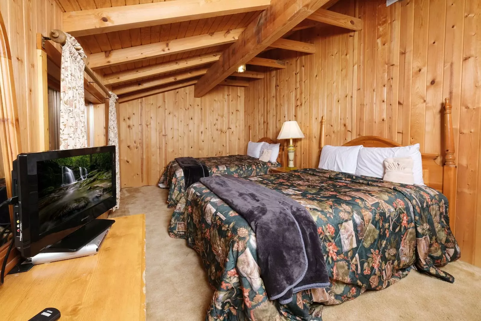 Norton Creek Hideaway