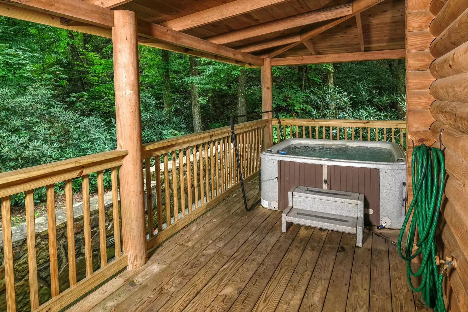 Norton Creek Hideaway