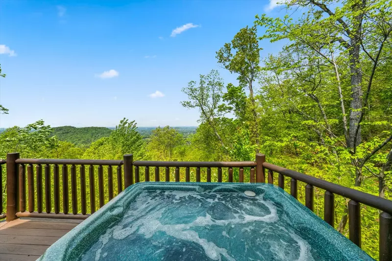 Peekin' Over Pigeon Forge