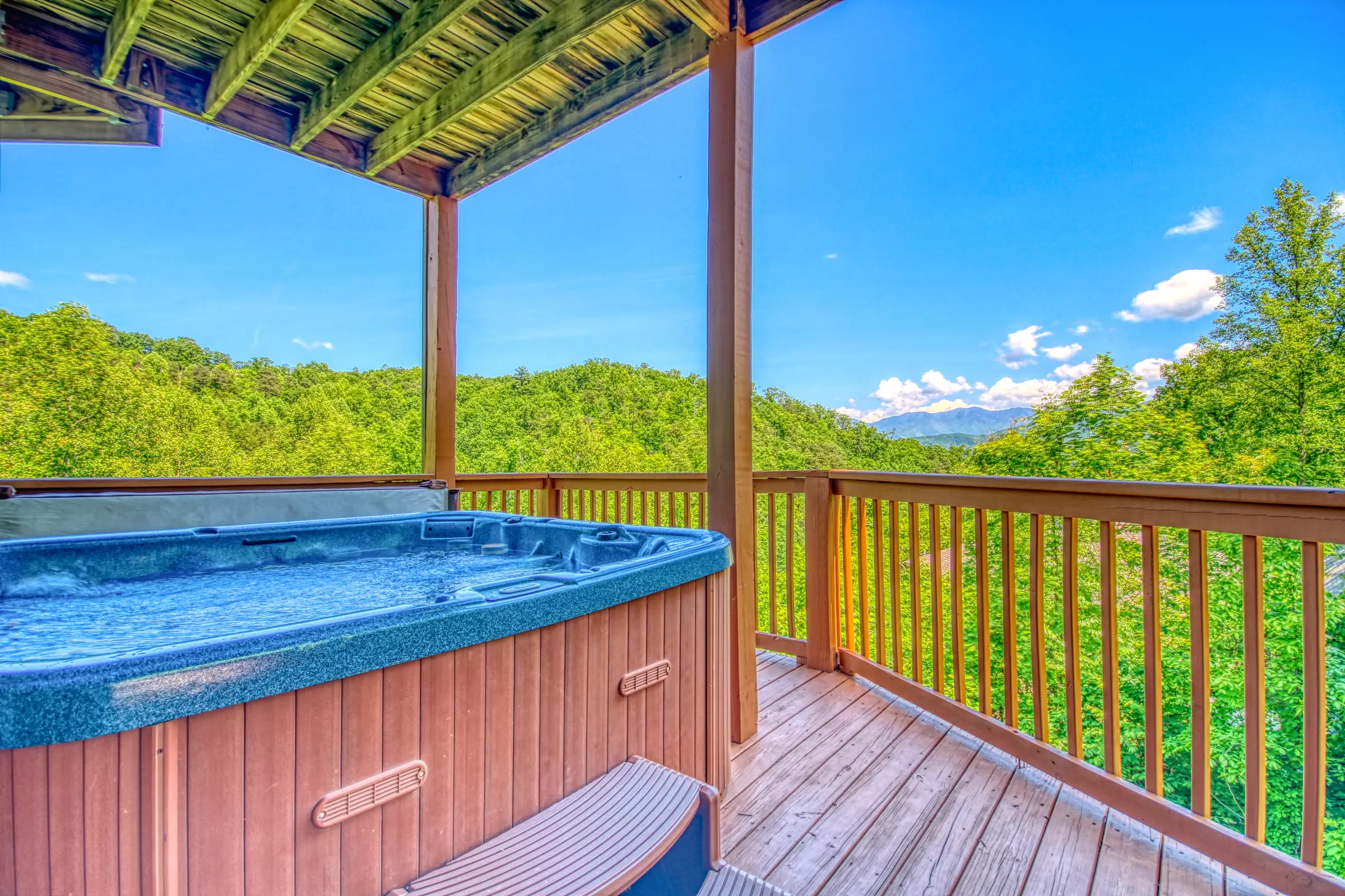 Redneck Ritz #724 - 7 bedroom Cabin / Bungalow in Gatlinburg