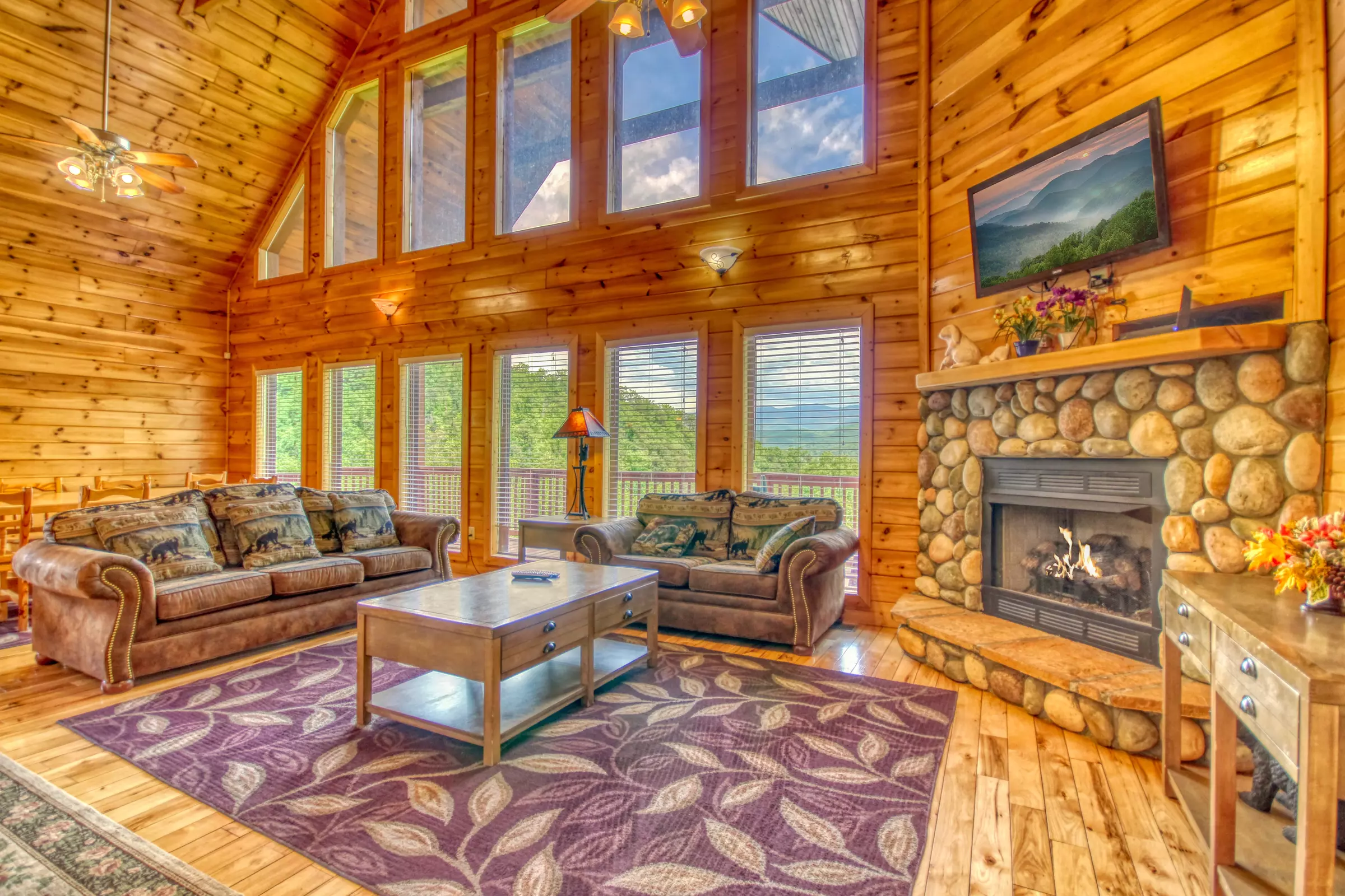 Redneck Ritz #724 - 7 bedroom Cabin / Bungalow in Gatlinburg