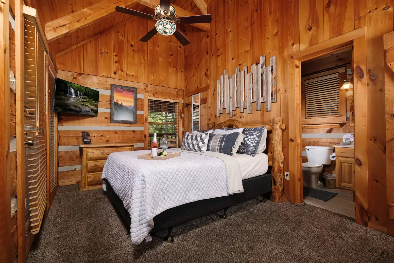 Property image, Exterior, of Cloud Nine Views #310