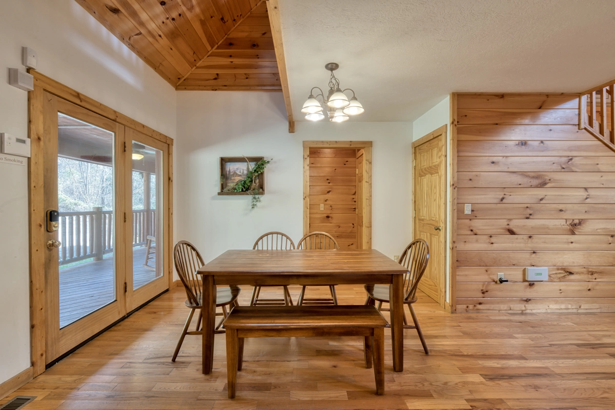 Cherokee Lodge