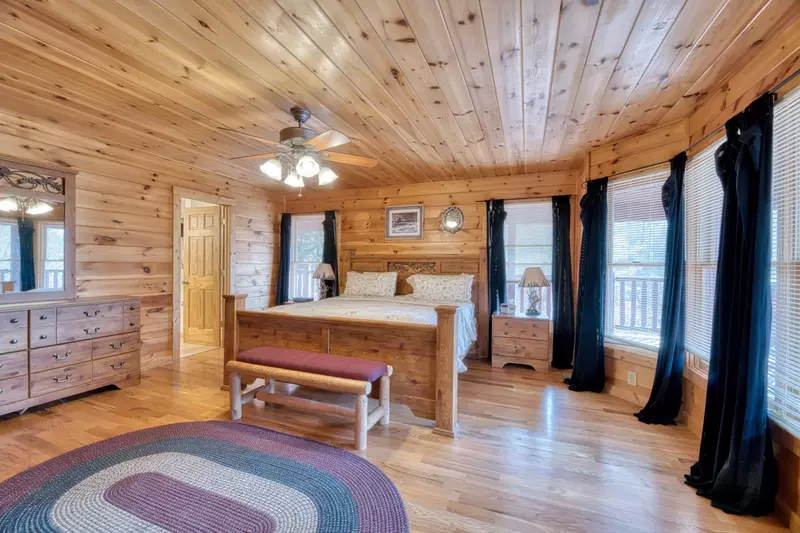 Cherokee Lodge