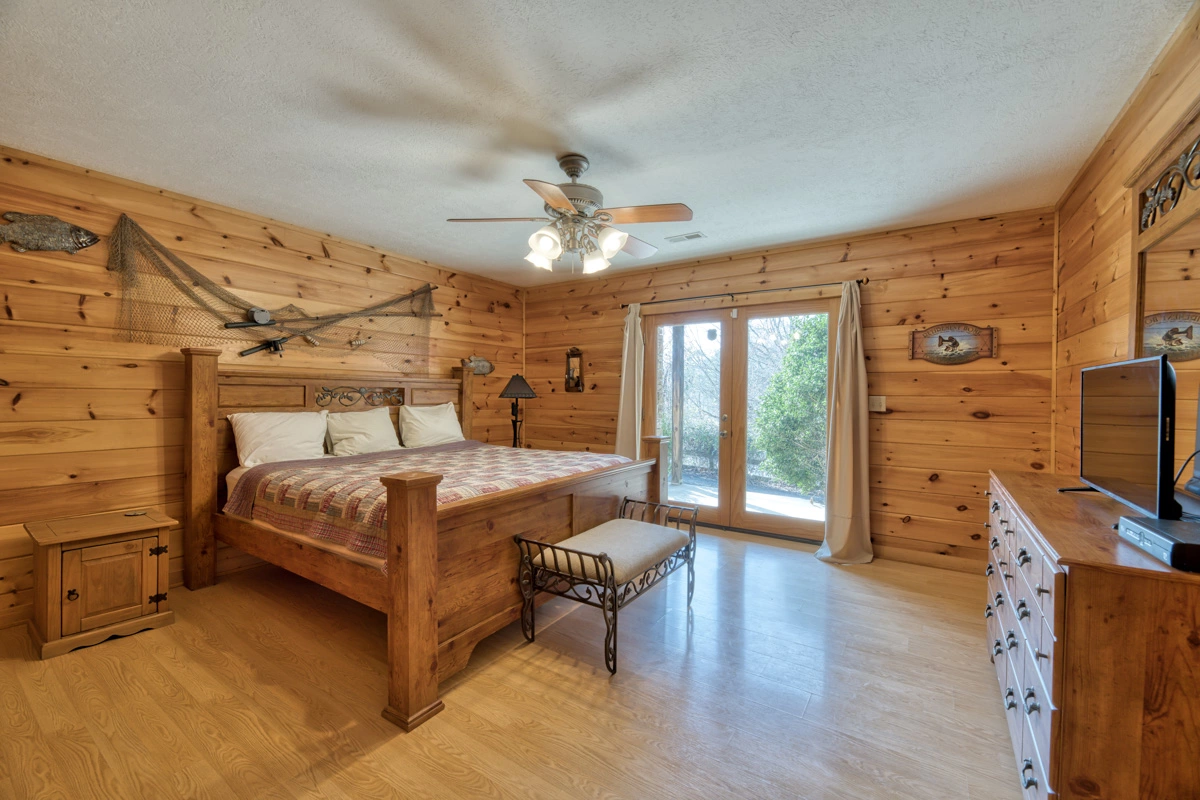 Cherokee Lodge