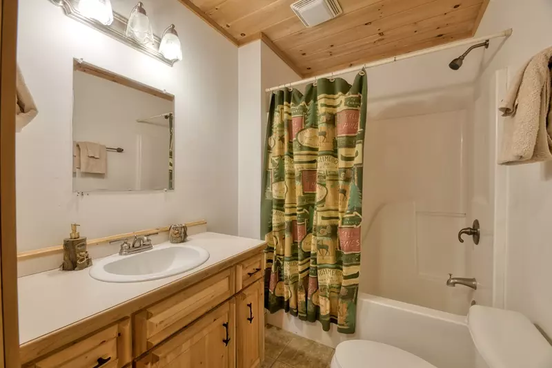 Cherokee Lodge
