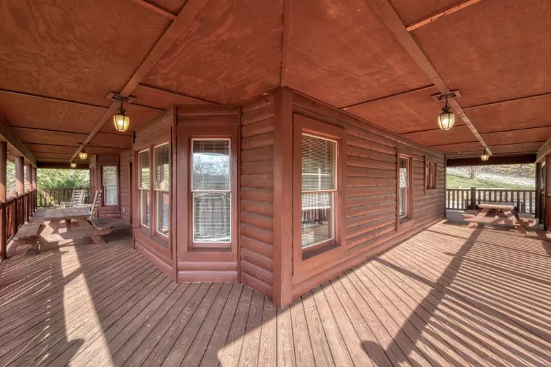 Cherokee Lodge