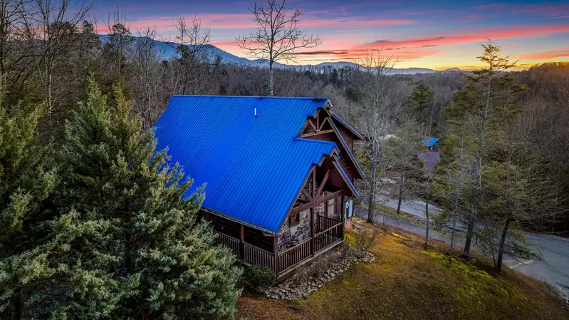 Property image, Exterior, of Diamond Mine